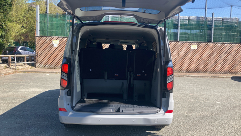 Ford Tourneo Custom 320 L2 Diesel Fwd 2.0 EcoBlue 170ps H1 Titanium 8 seater Auto